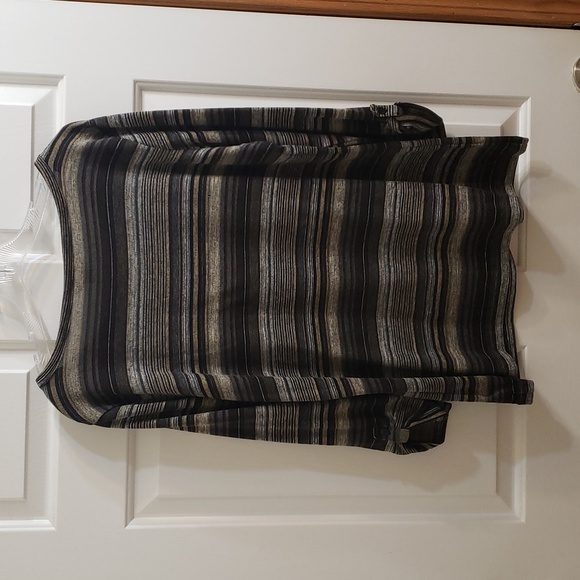 XL women's top - Picture 6 of 6